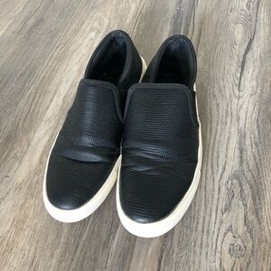 SOFREE Exclusive women’s size 7.5 slip on shoes